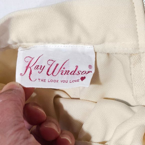 Vtg 70s Kay Windsor 28W Pale Yellow High Waist Pockets Pleated A line Midi Skirt - Picture 3 of 6